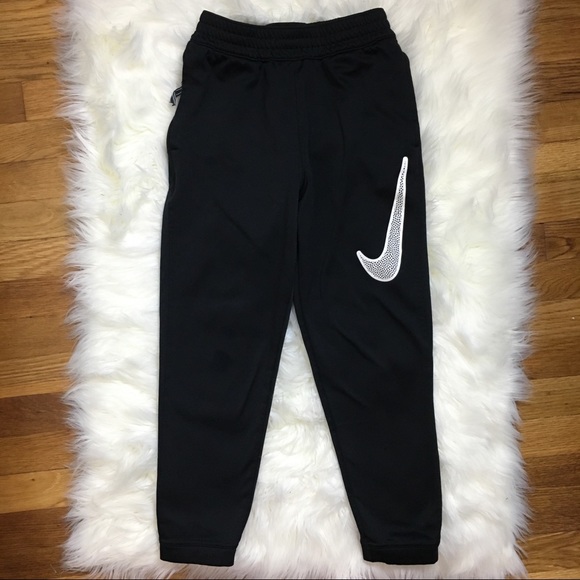 nike slim fit joggers boys